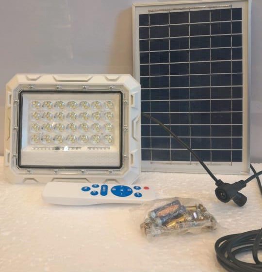 SOLAR FLOOD LIGHT